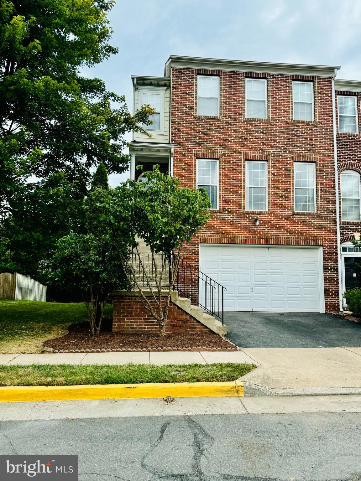 22551 MAISON CARREE SQ