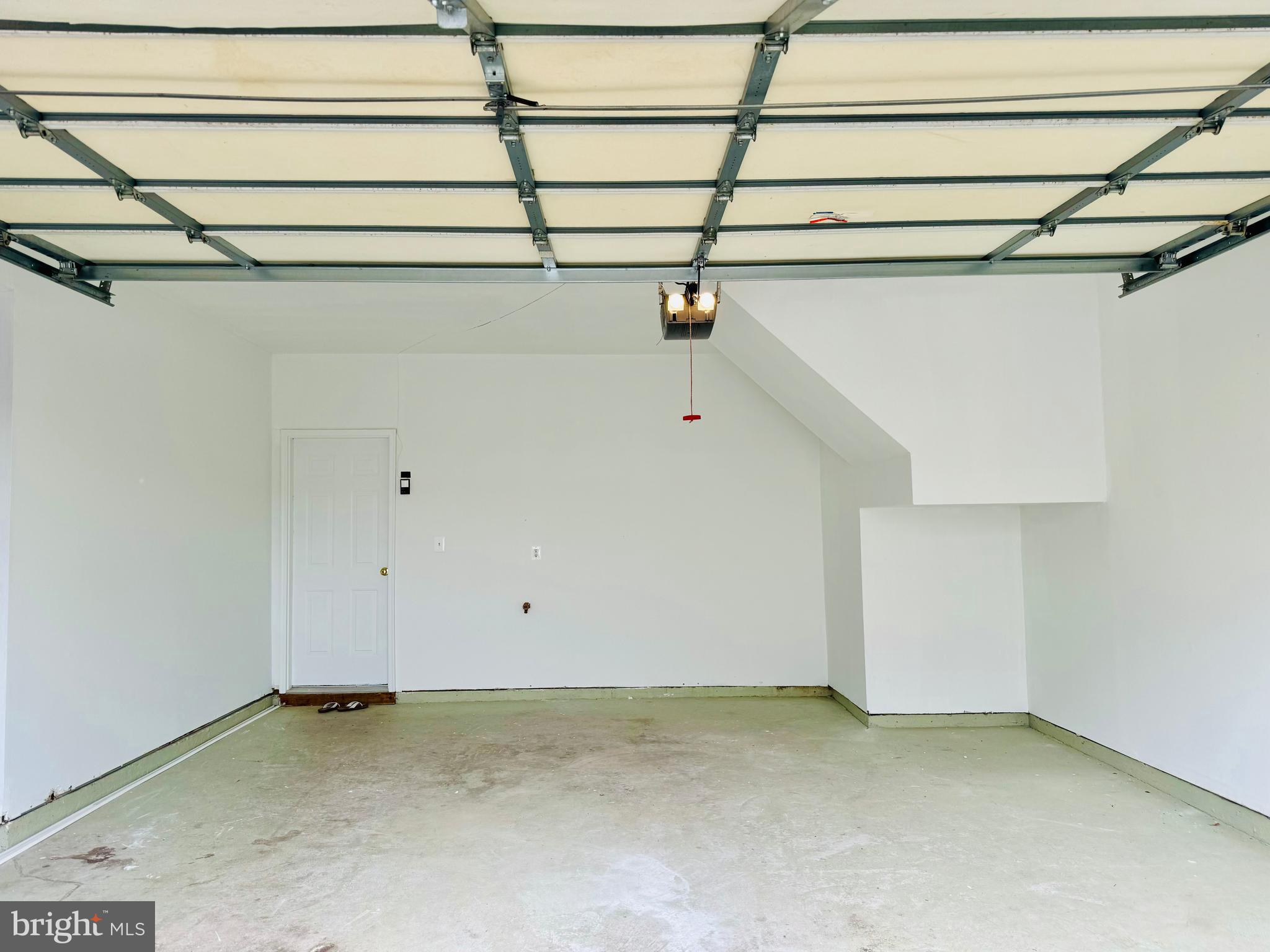 22551 MAISON CARREE SQ