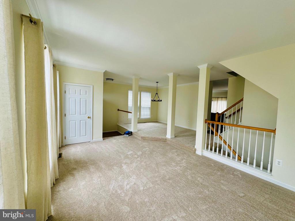 22551 MAISON CARREE SQ