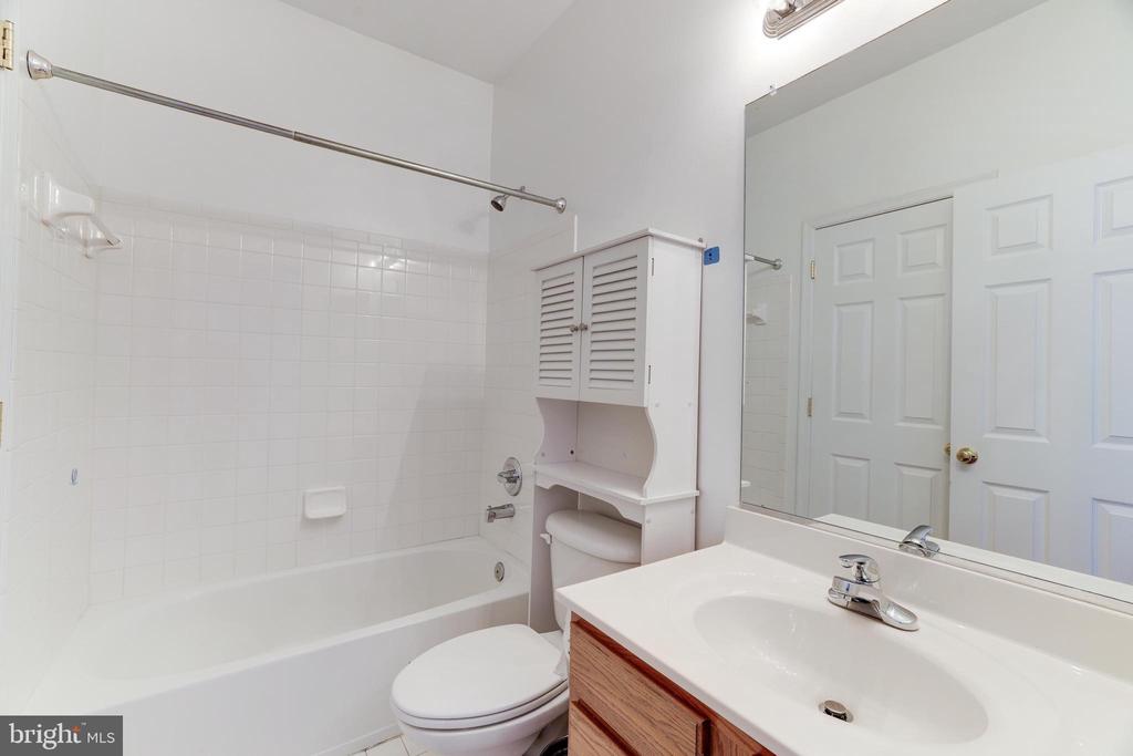 184 Alpine Dr SE