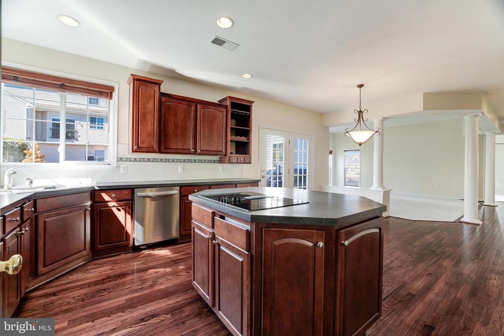 184 Alpine Dr SE