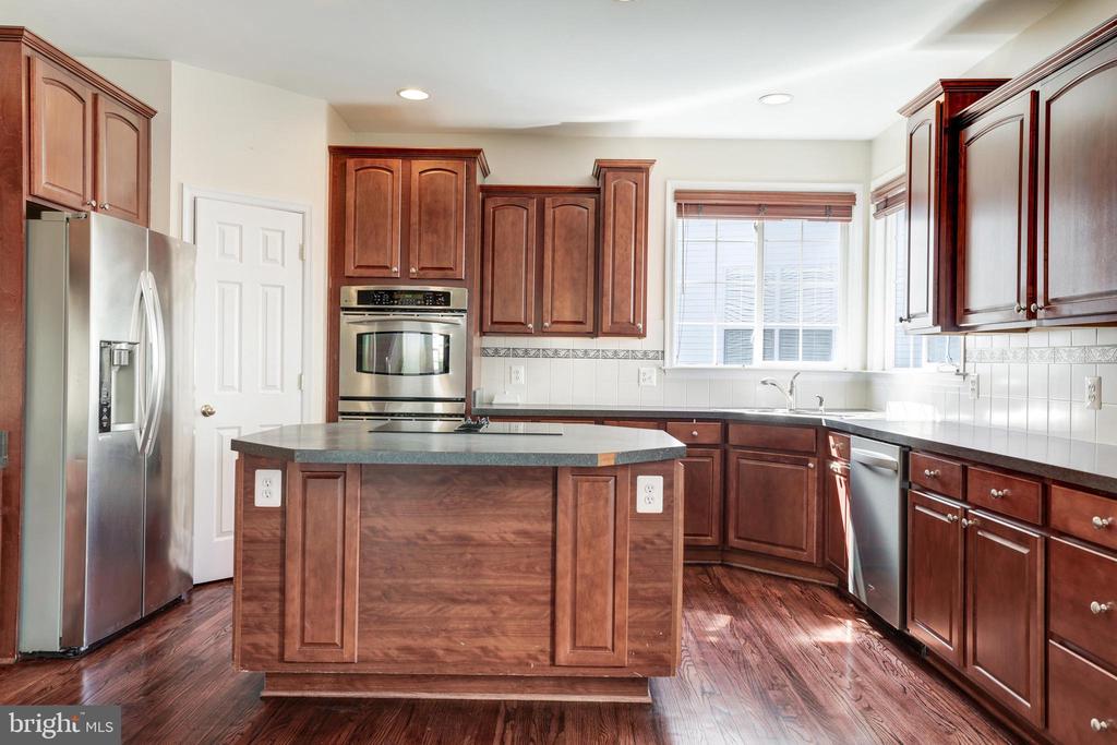 184 Alpine Dr SE