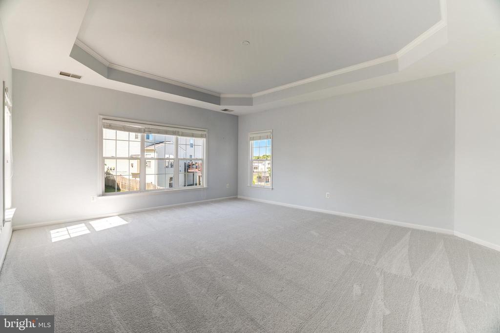 184 Alpine Dr SE