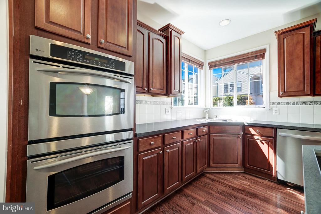 184 Alpine Dr SE