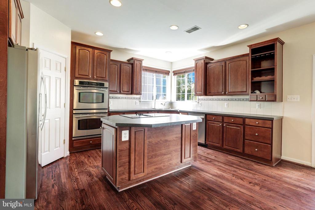 184 Alpine Dr SE