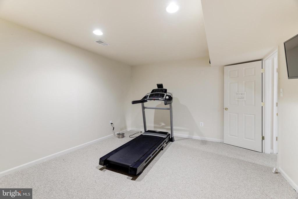 184 Alpine Dr SE