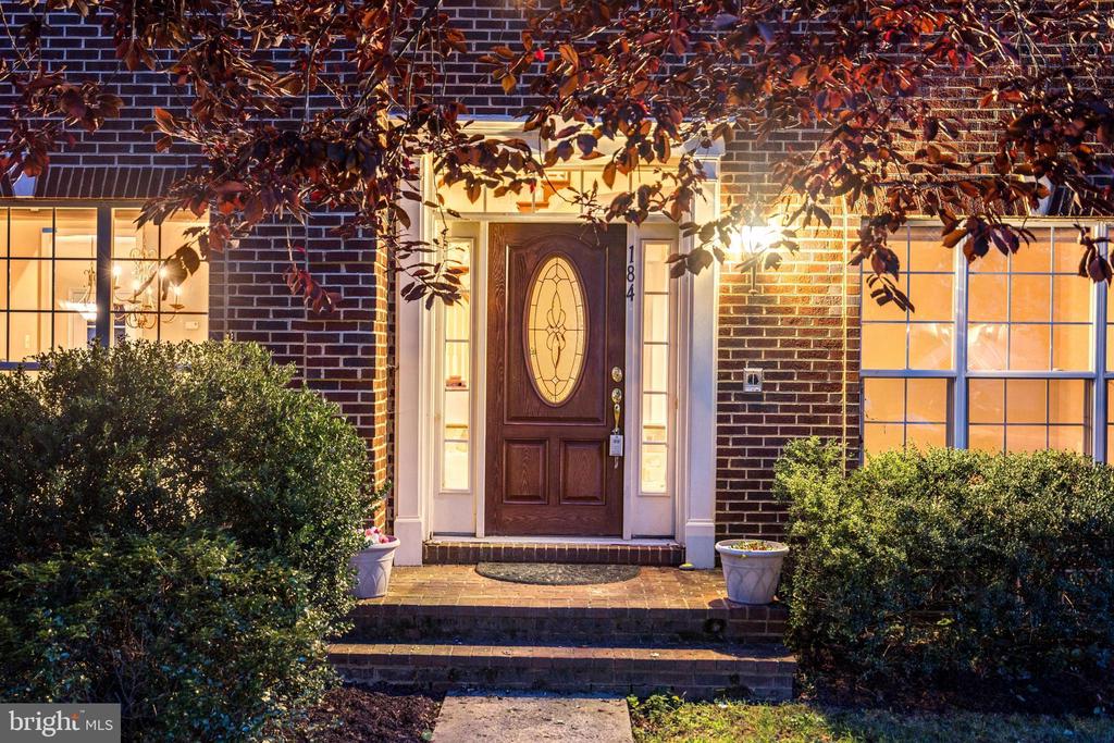 184 Alpine Dr SE