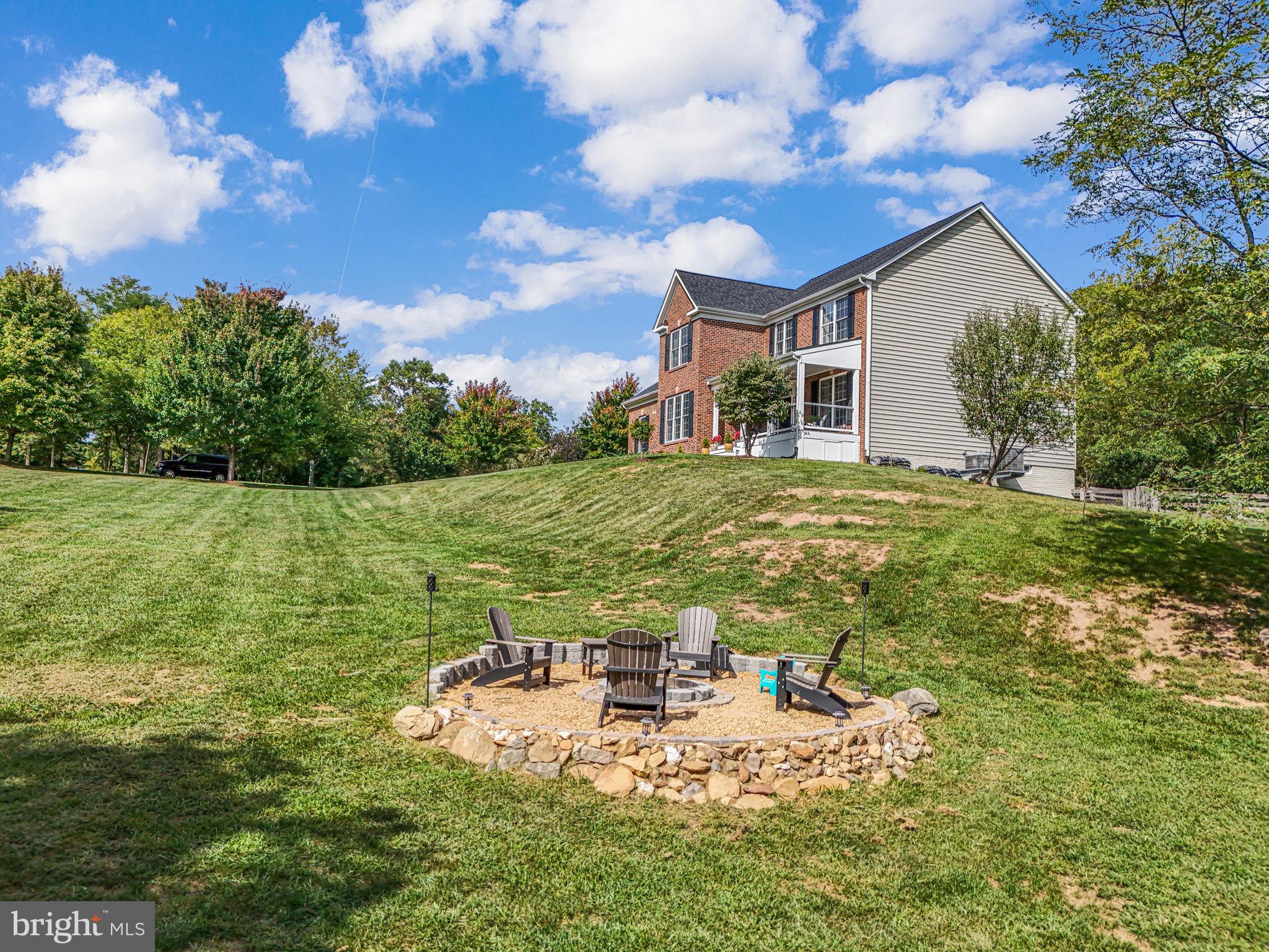 17344 ROUNDMONT PLACE