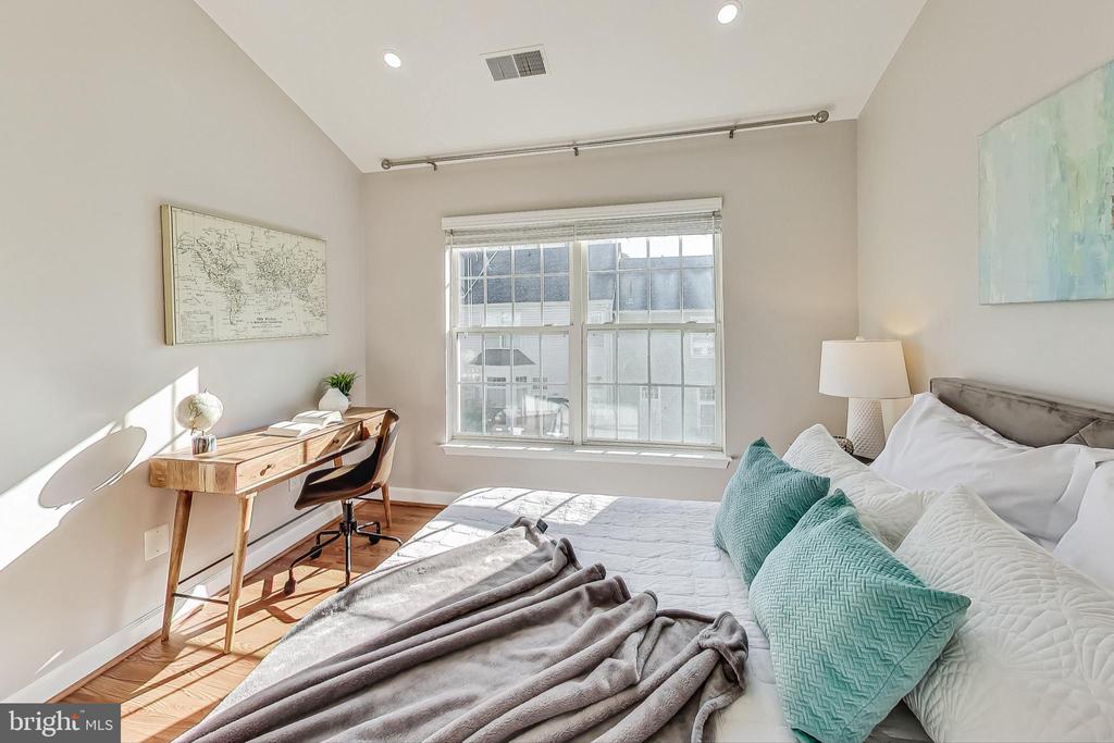 47603 Woodboro Ter