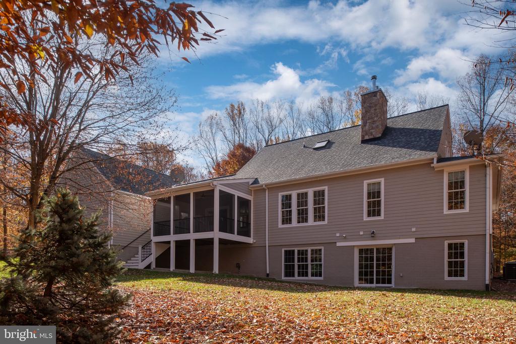 14138 FERN VALLEY LANE