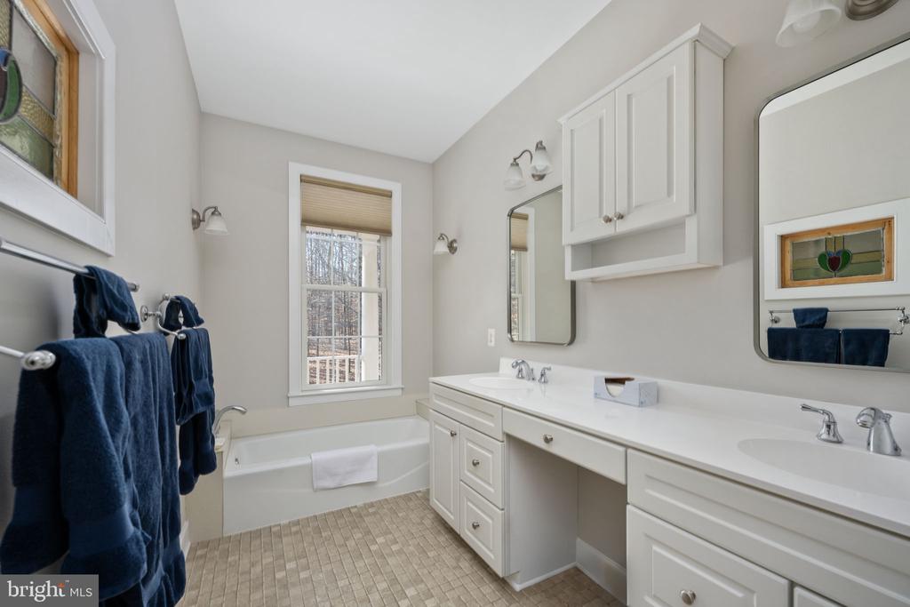 14138 FERN VALLEY LANE