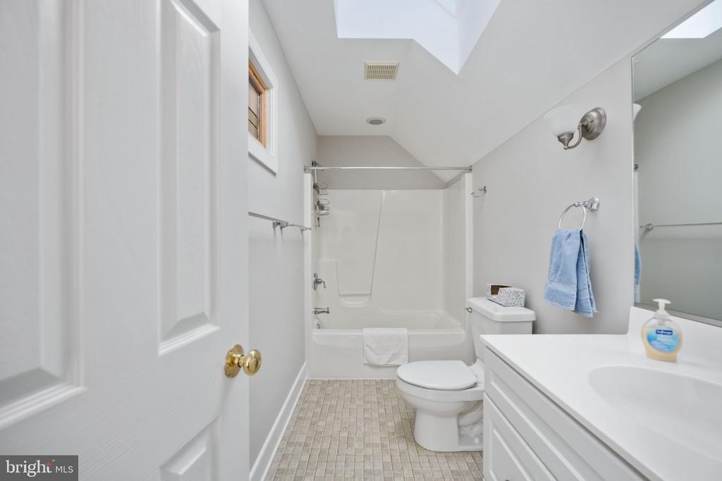 14138 FERN VALLEY LANE