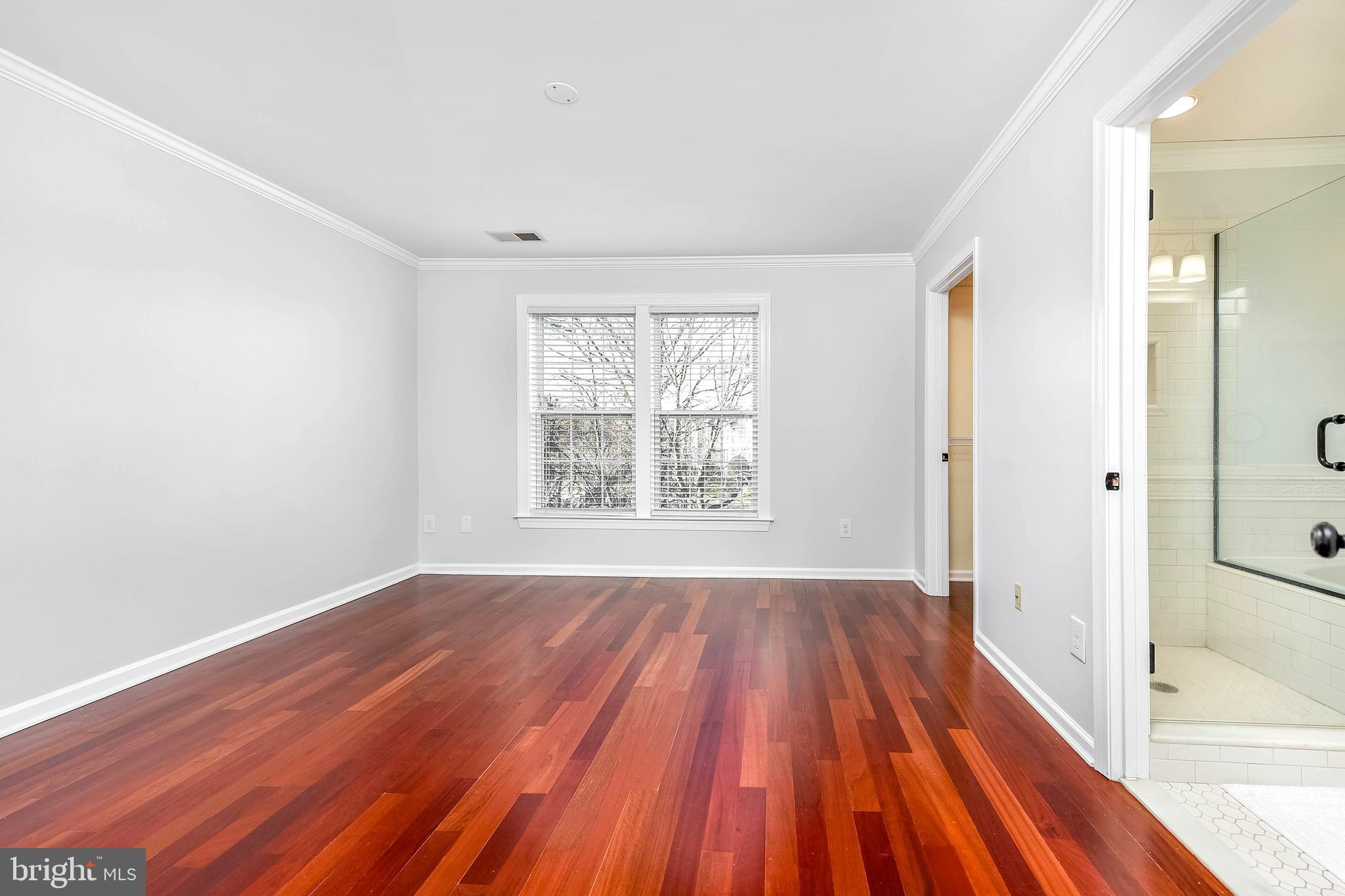 20419 DONCASTER TERRACE