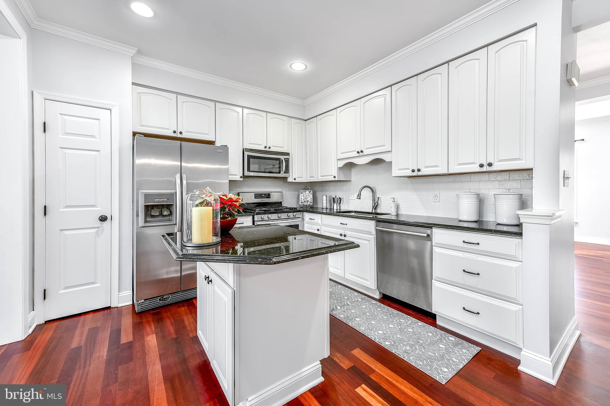 20419 DONCASTER TERRACE