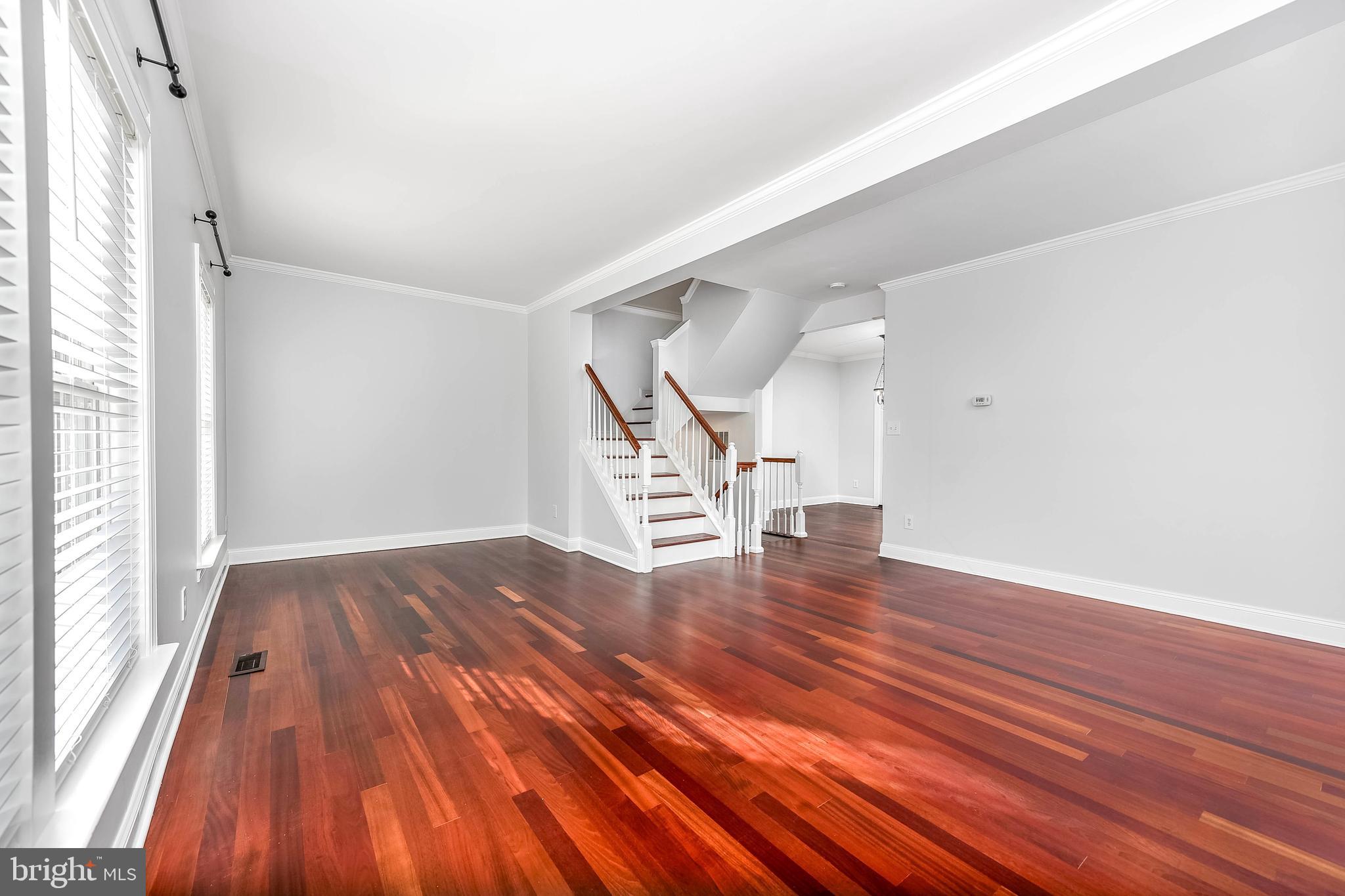 20419 DONCASTER TERRACE