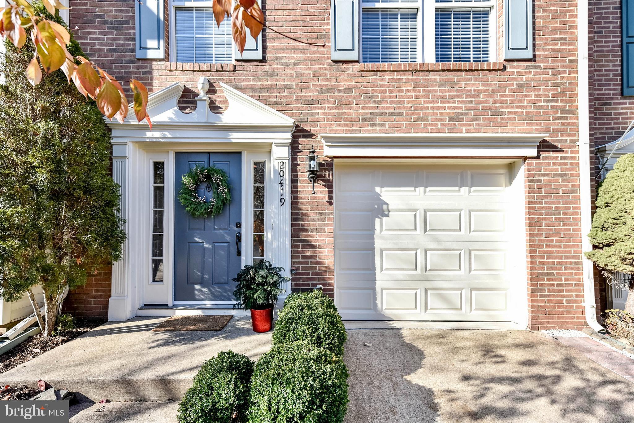 20419 DONCASTER TERRACE