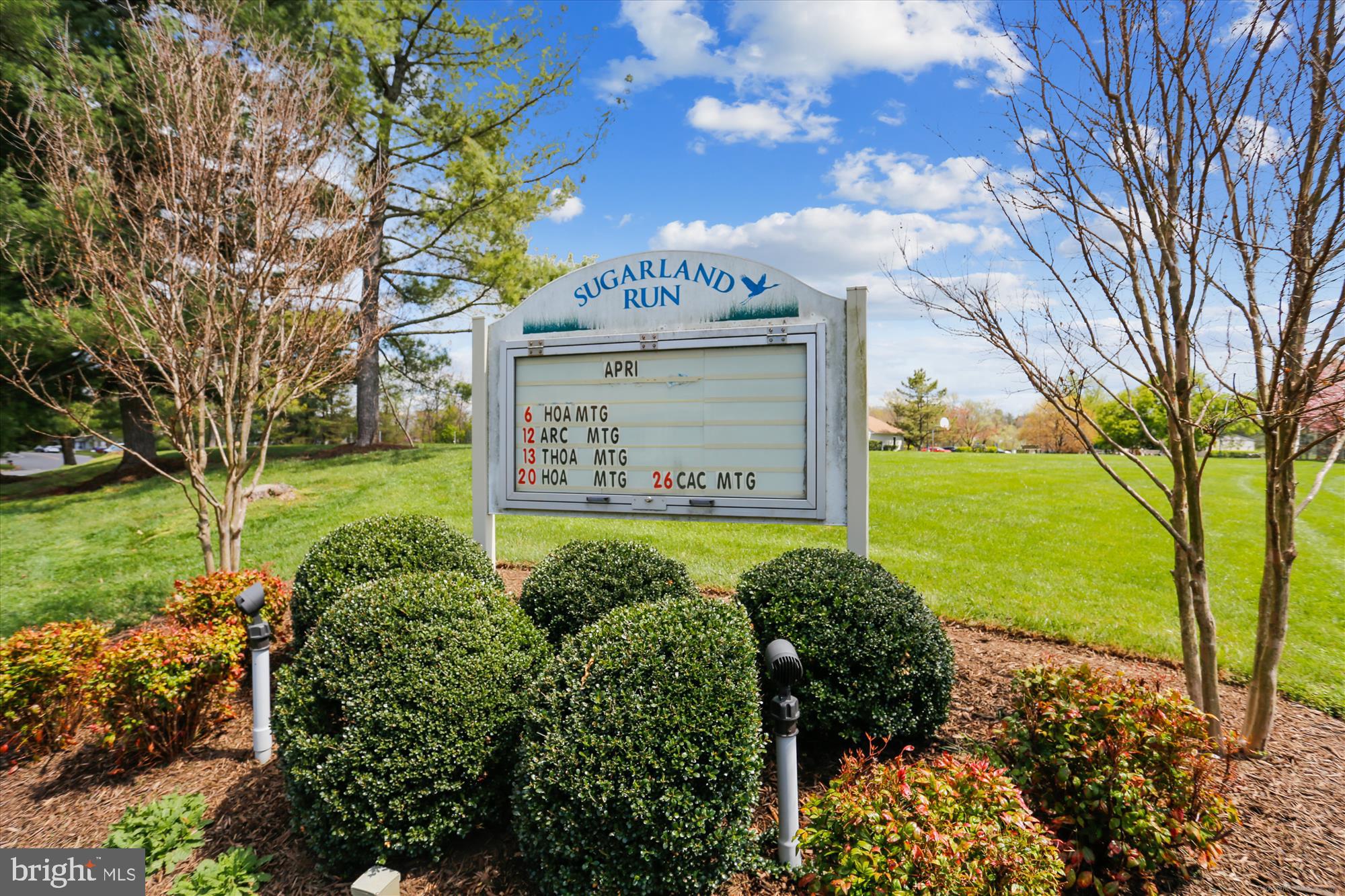 103 Farmington Ln