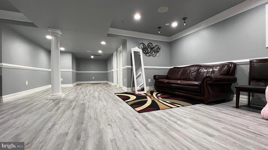 42718 OTIS LN
