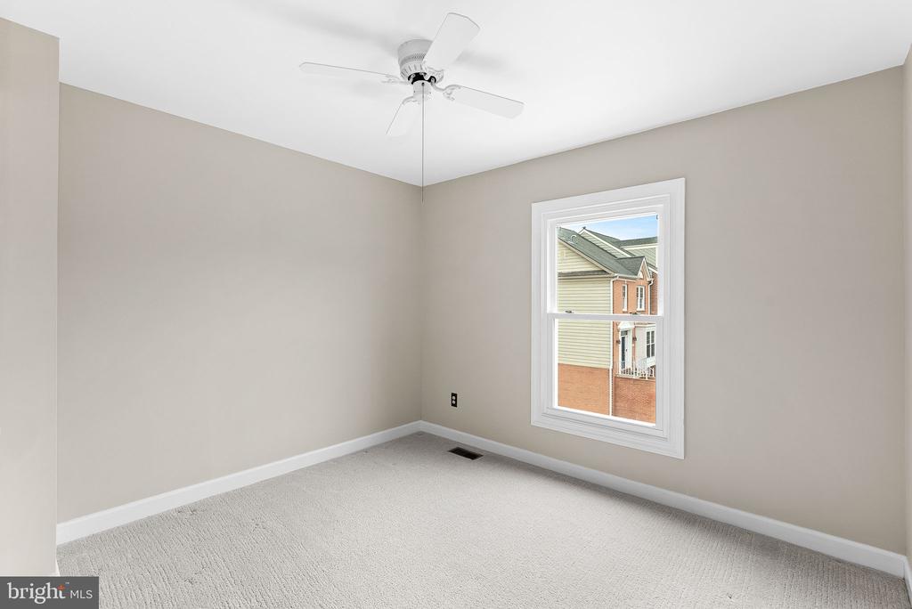 46538 Lynnhaven Sq