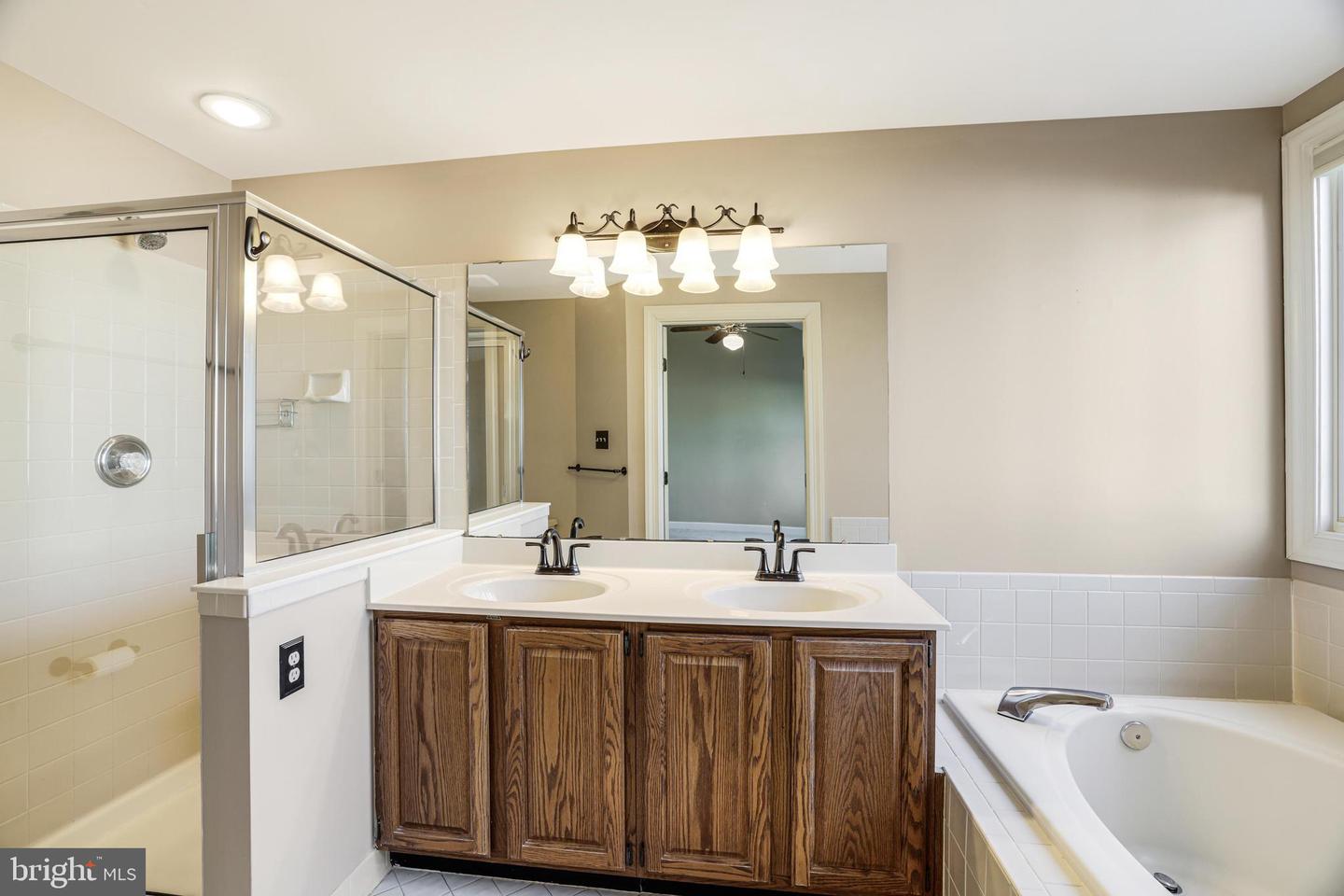 46538 LYNNHAVEN SQ