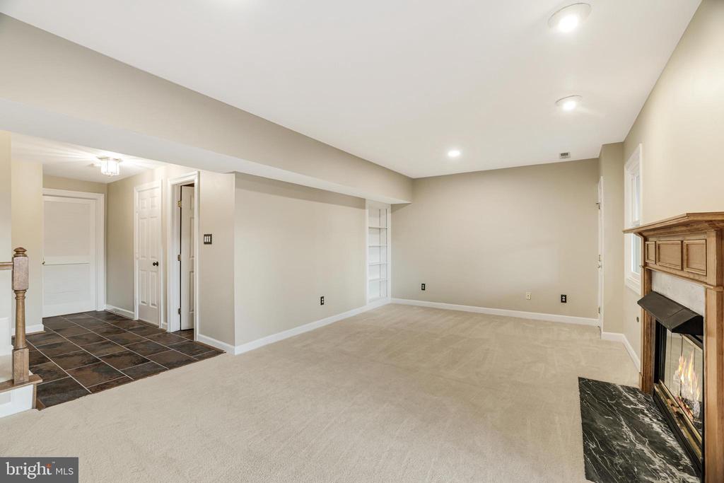 46538 LYNNHAVEN SQ