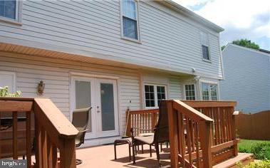 701 CHIMNEY CT NE