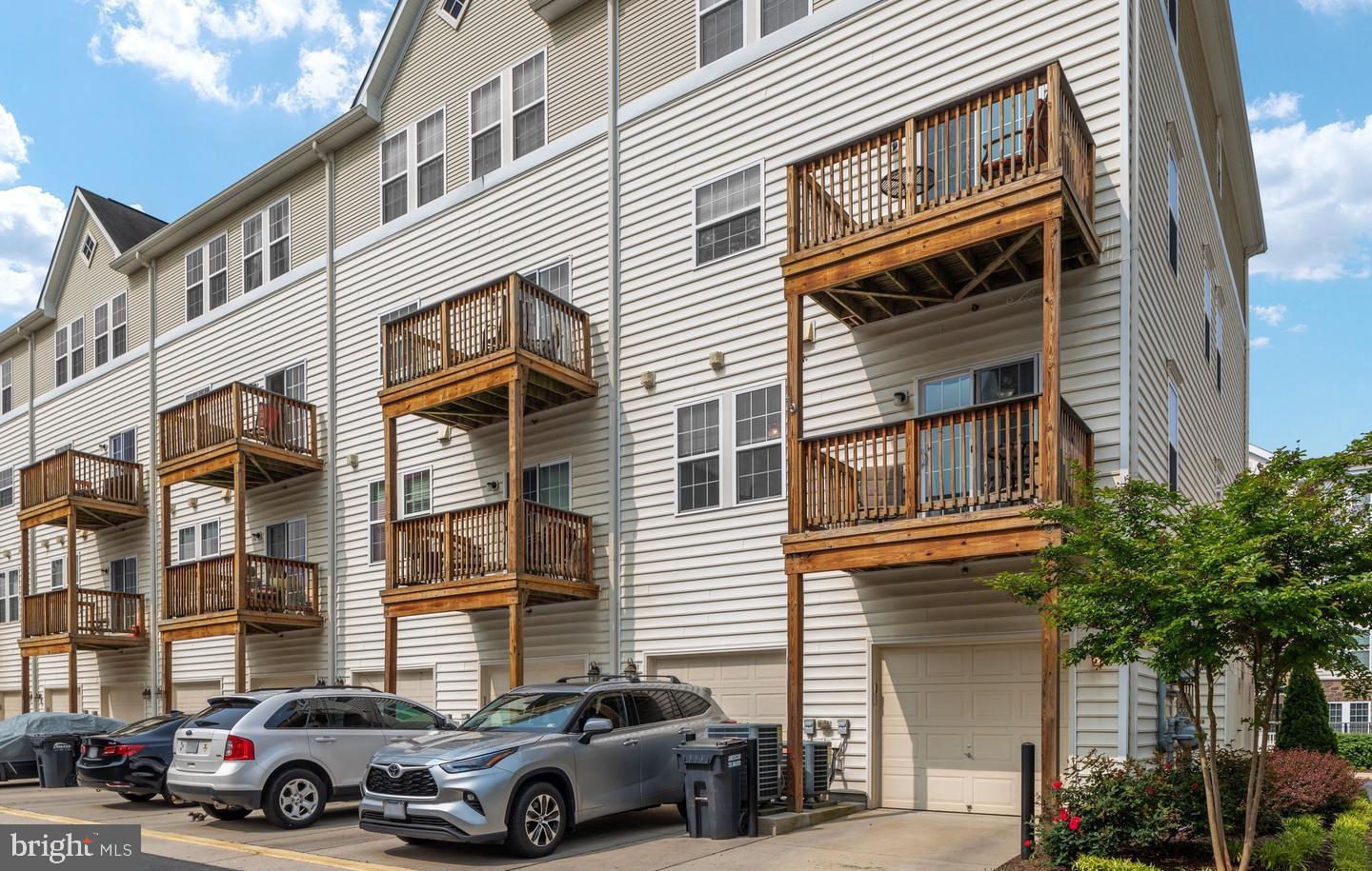 24686 Byrne Meadow Sq