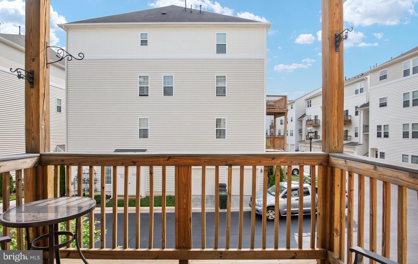 24686 Byrne Meadow Sq