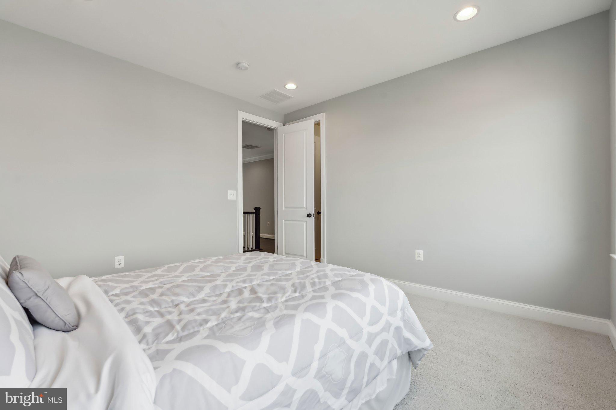 25956 Cullen Run Pl