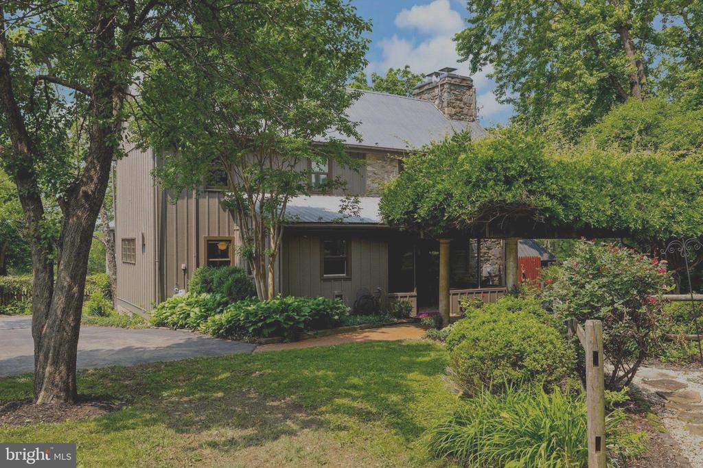 38610 Morrisonville Rd