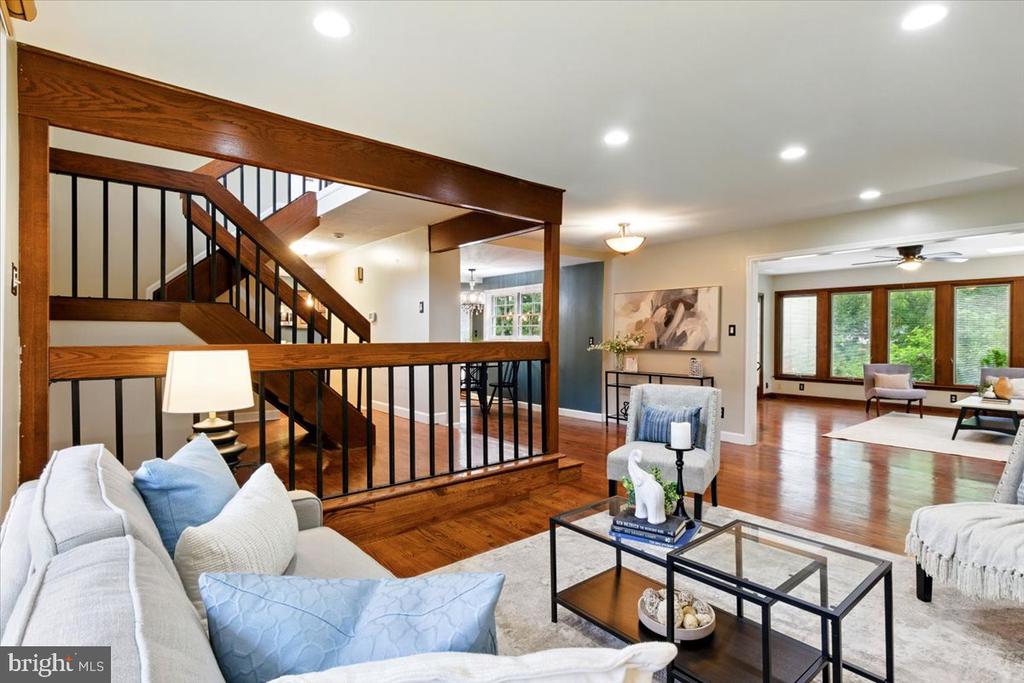 123 Evergreen St