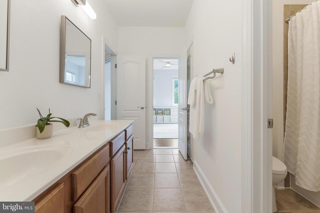 43600 Habitat Cir