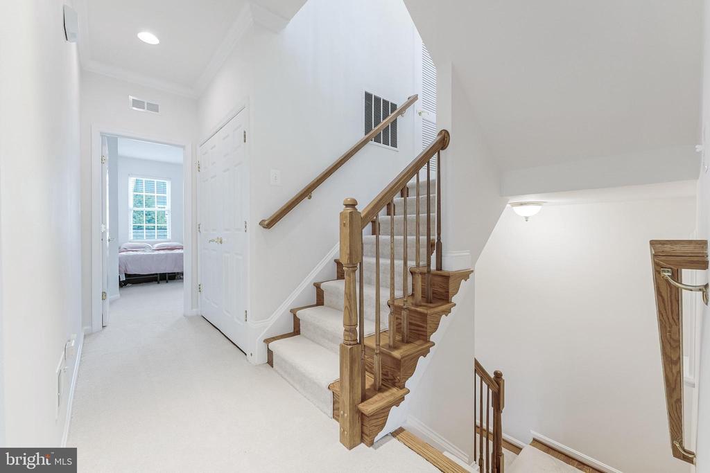22948 Fanshaw Sq