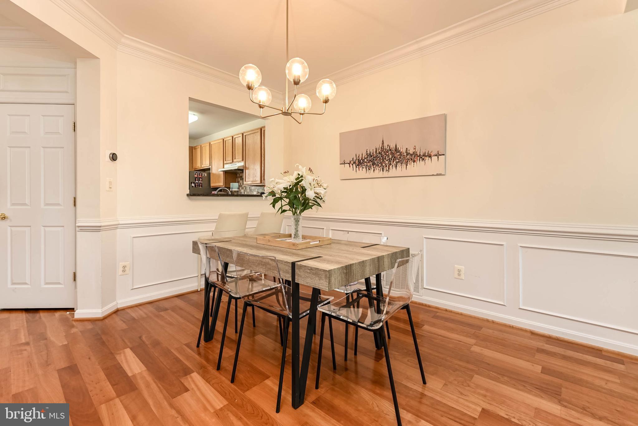 829 VALEMOUNT TERRACE NE