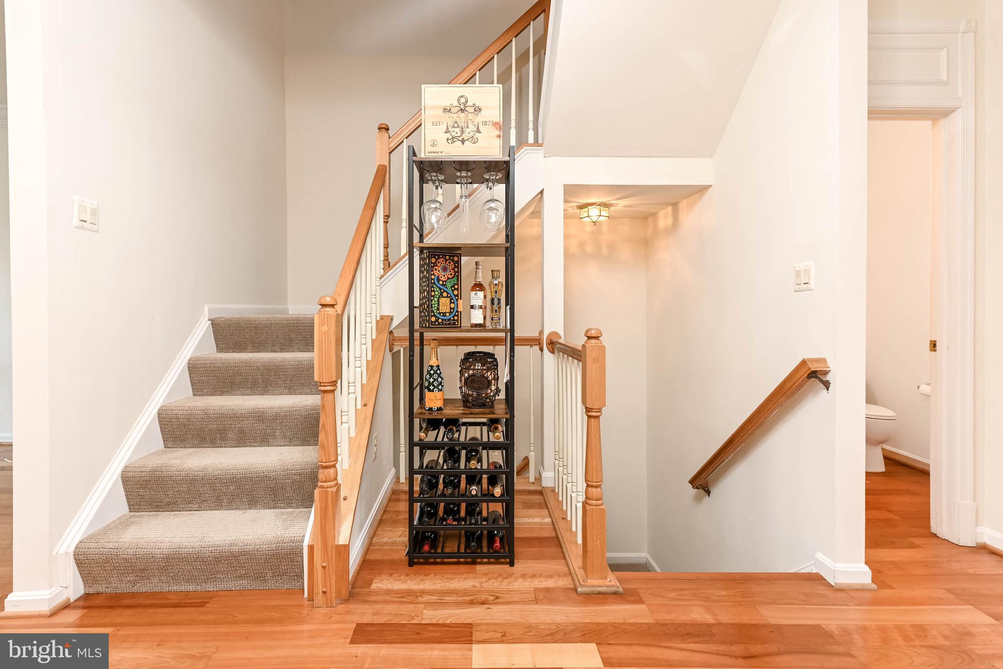 829 VALEMOUNT TERRACE NE