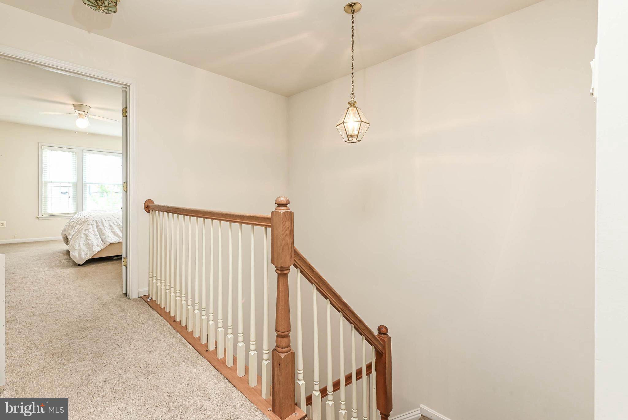 829 VALEMOUNT TERRACE NE