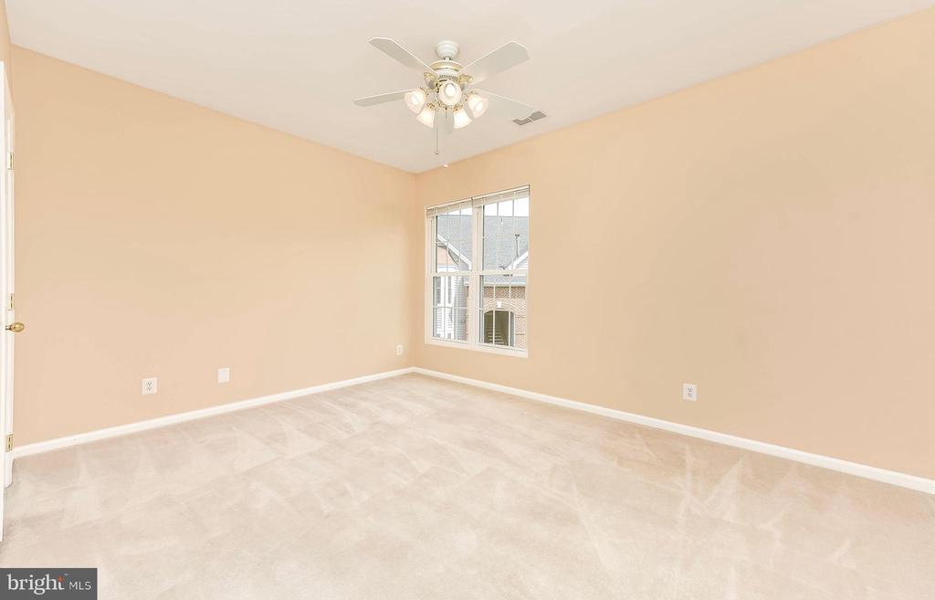 46588 DRYSDALE TERRACE 302