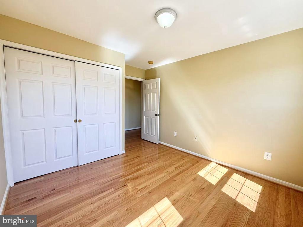 18489 SIERRA SPRINGS SQUARE