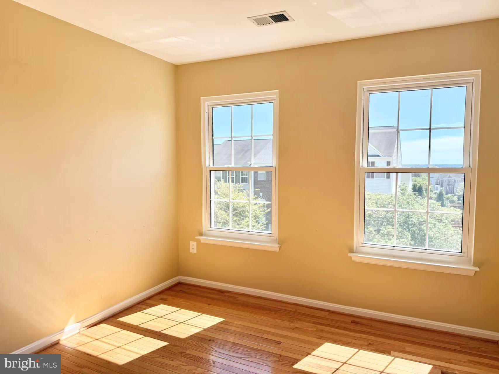 18489 SIERRA SPRINGS SQUARE