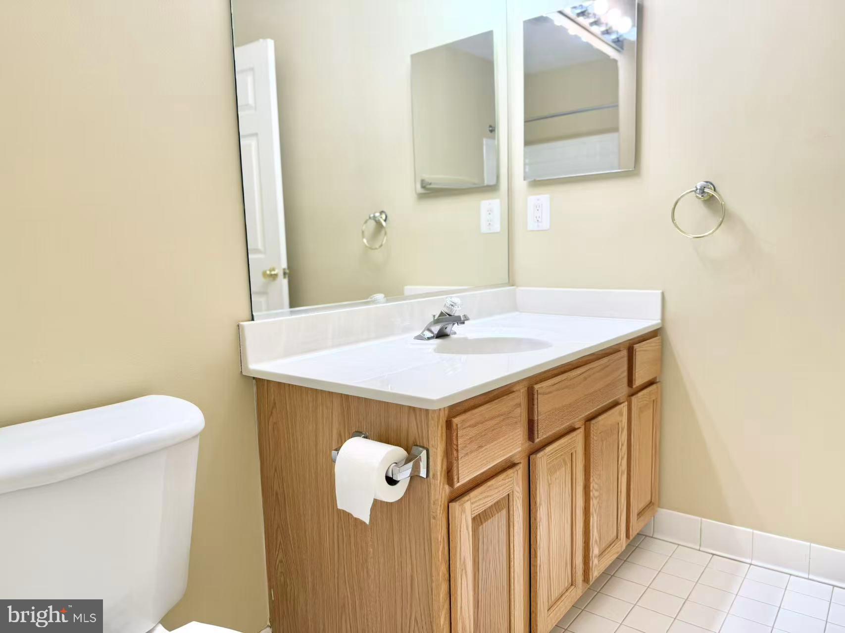 18489 SIERRA SPRINGS SQUARE