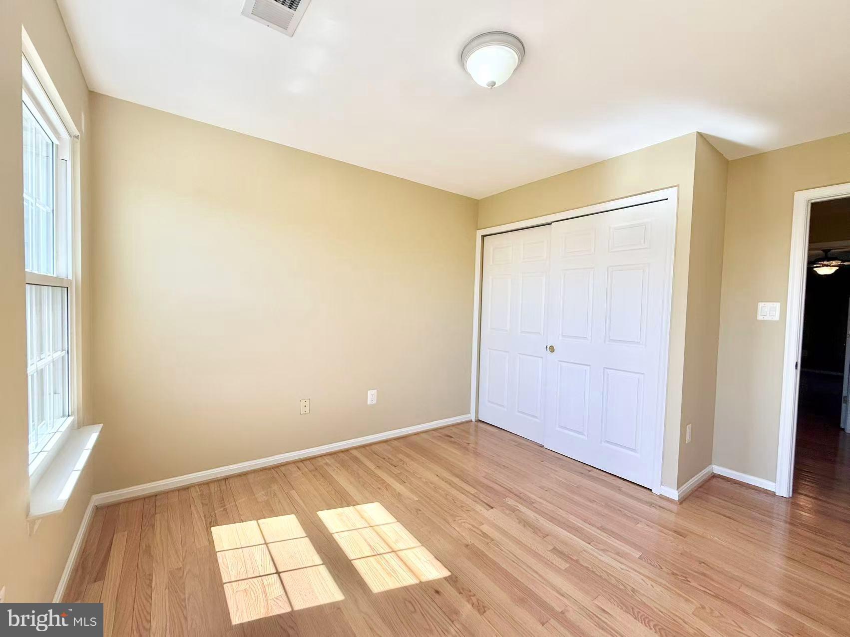 18489 SIERRA SPRINGS SQUARE