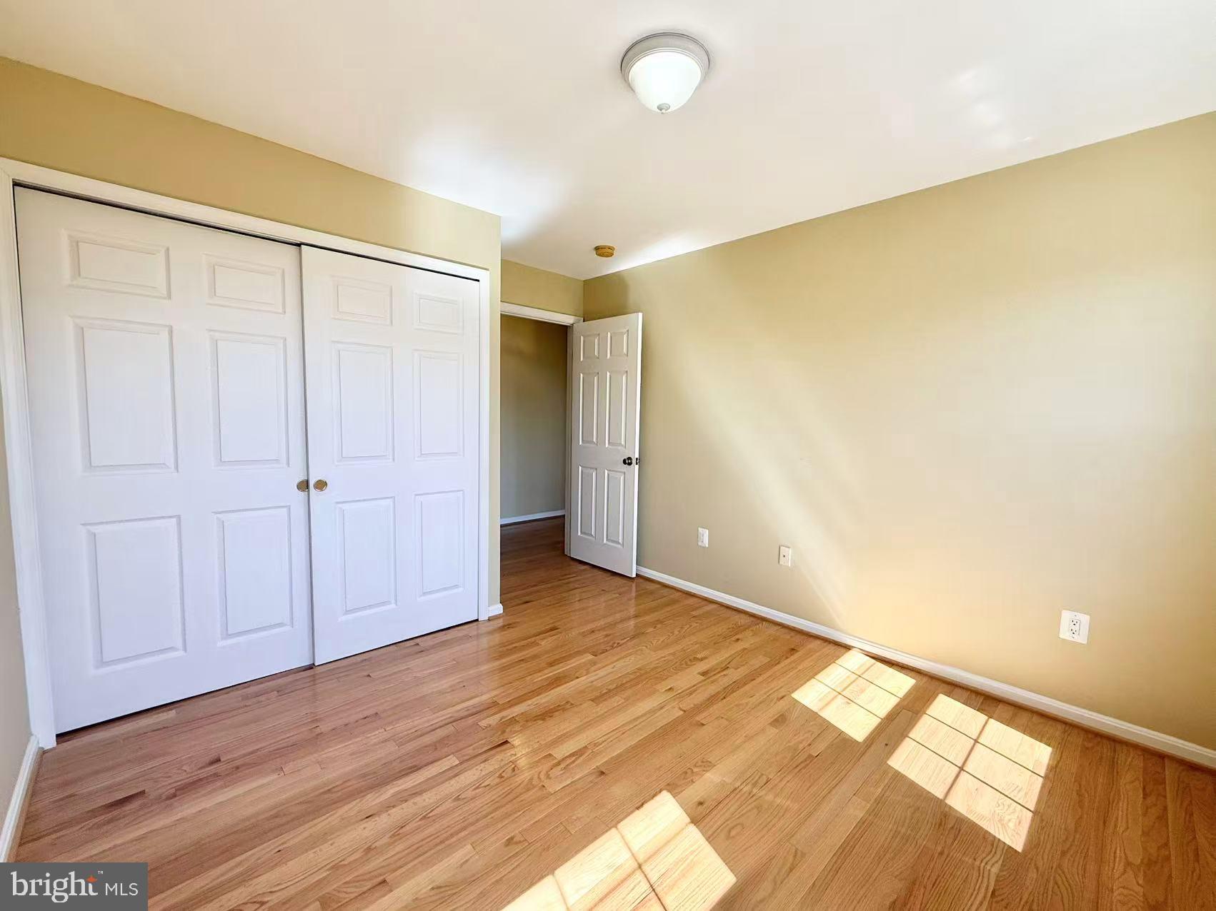 18489 SIERRA SPRINGS SQUARE