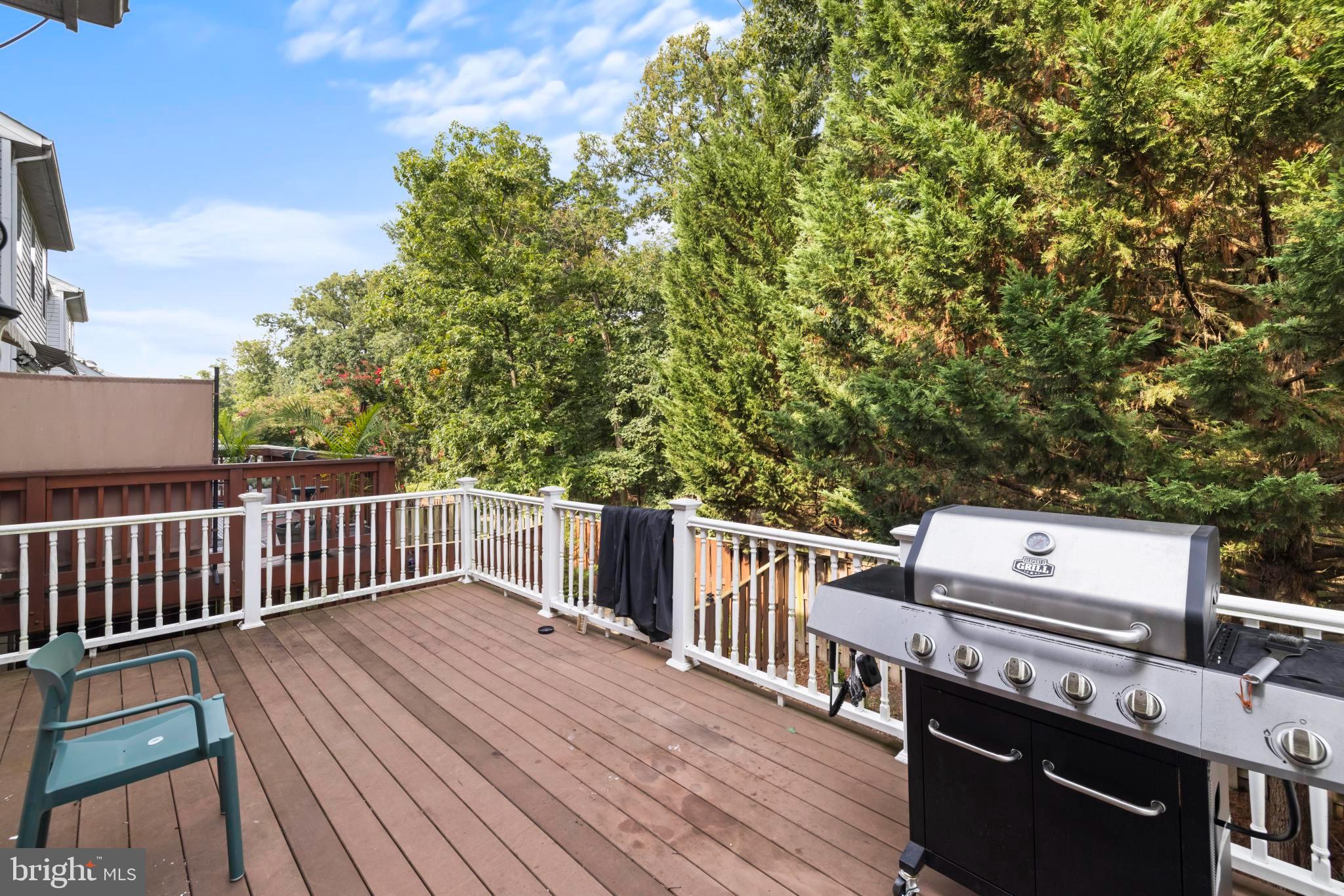 18489 SIERRA SPRINGS SQUARE