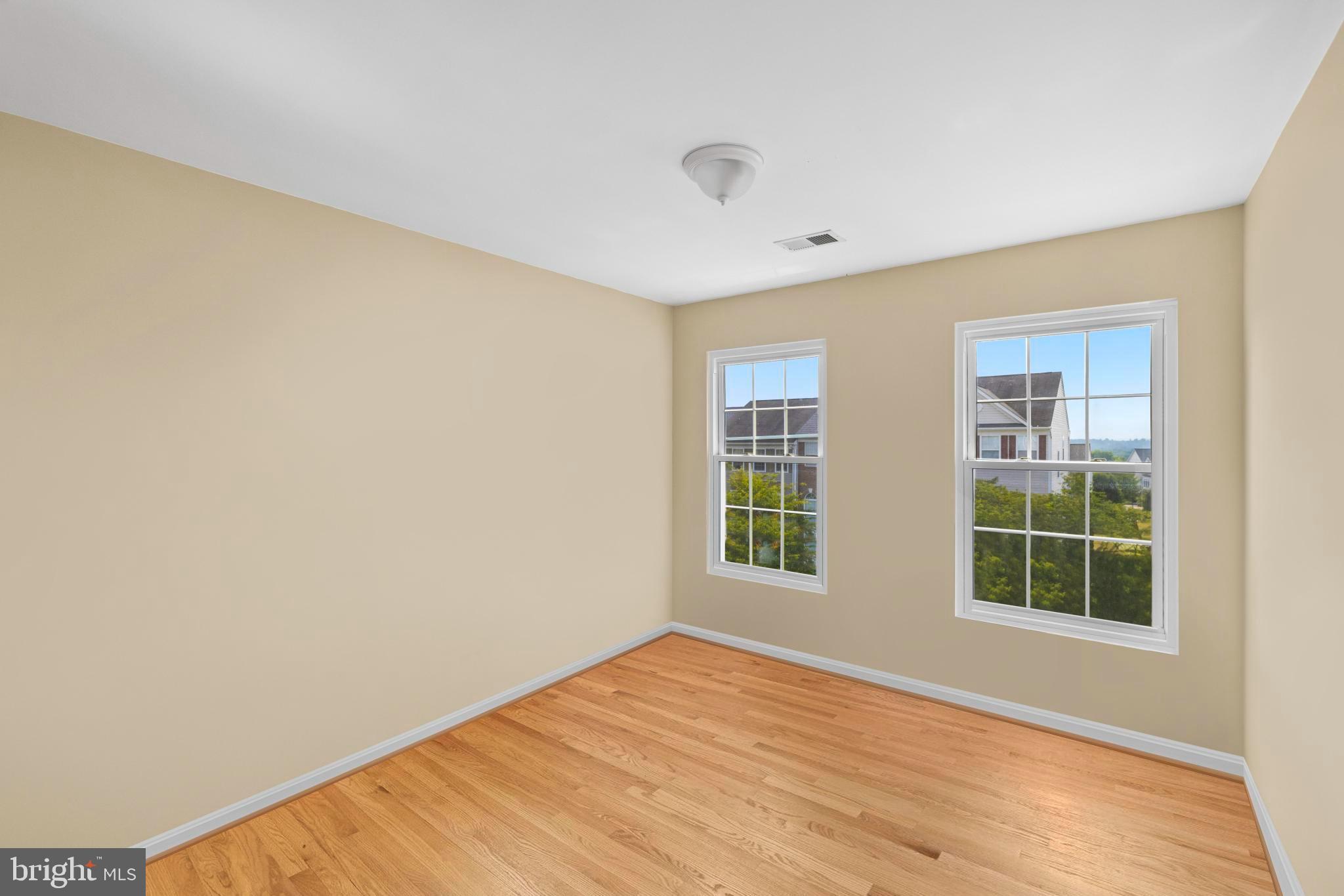 18489 SIERRA SPRINGS SQUARE