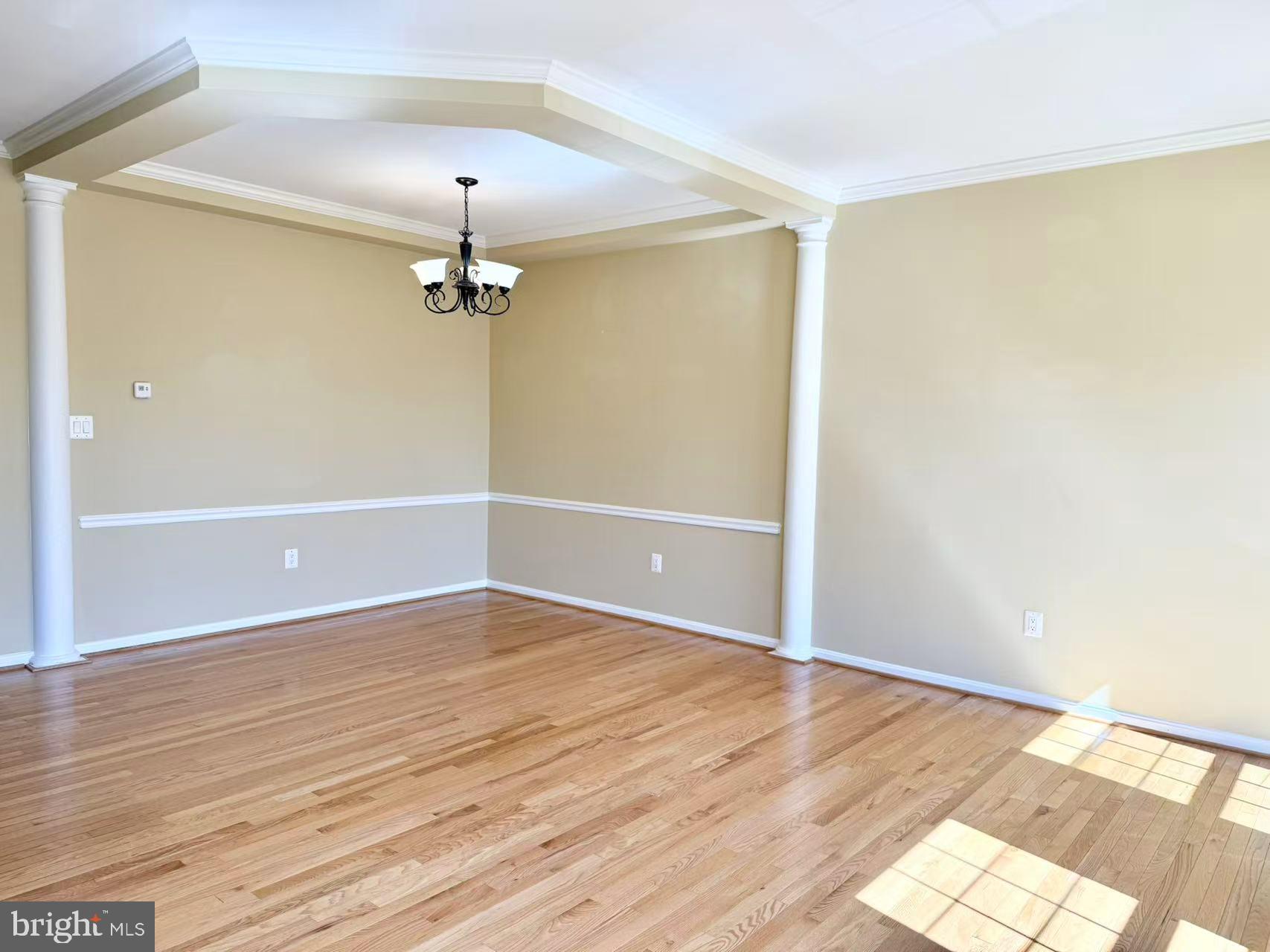 18489 SIERRA SPRINGS SQUARE