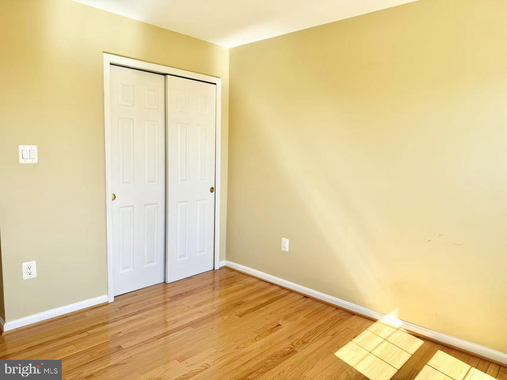 18489 SIERRA SPRINGS SQUARE