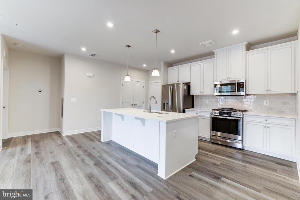 46270 MOUNT ALLEN TERRACE 403