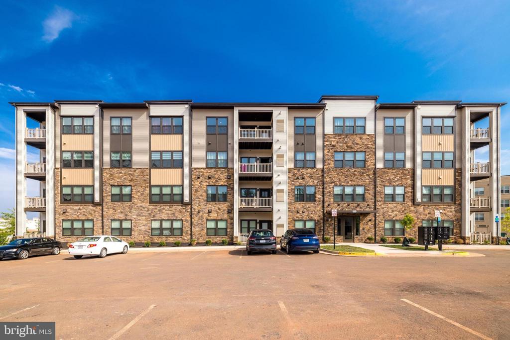 46270 MOUNT ALLEN TERRACE 403