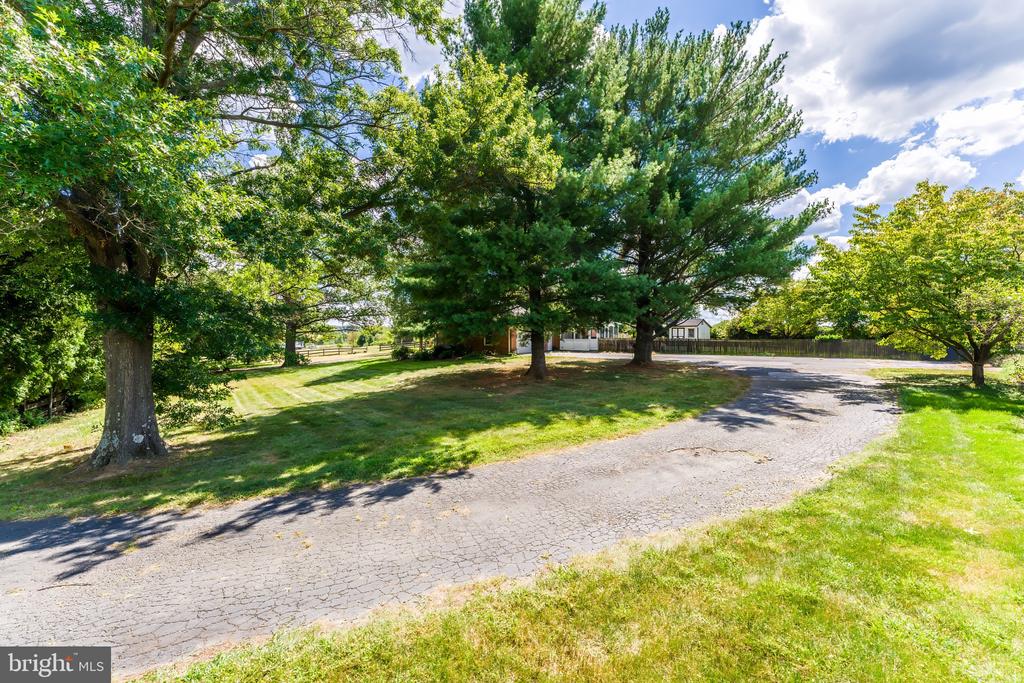 15423 JAMES MONROE HIGHWAY