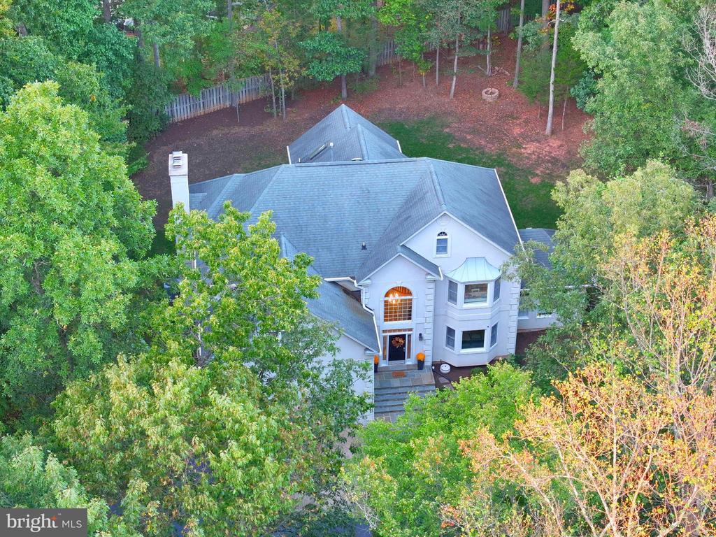 126 LAKE DRIVE